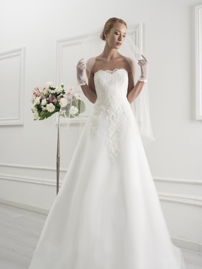 Abiti da sposa - Le spose di Chiara - L330