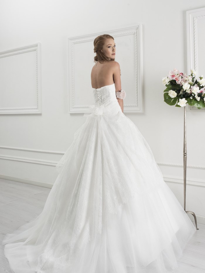 wedding dress model L332 - L332 