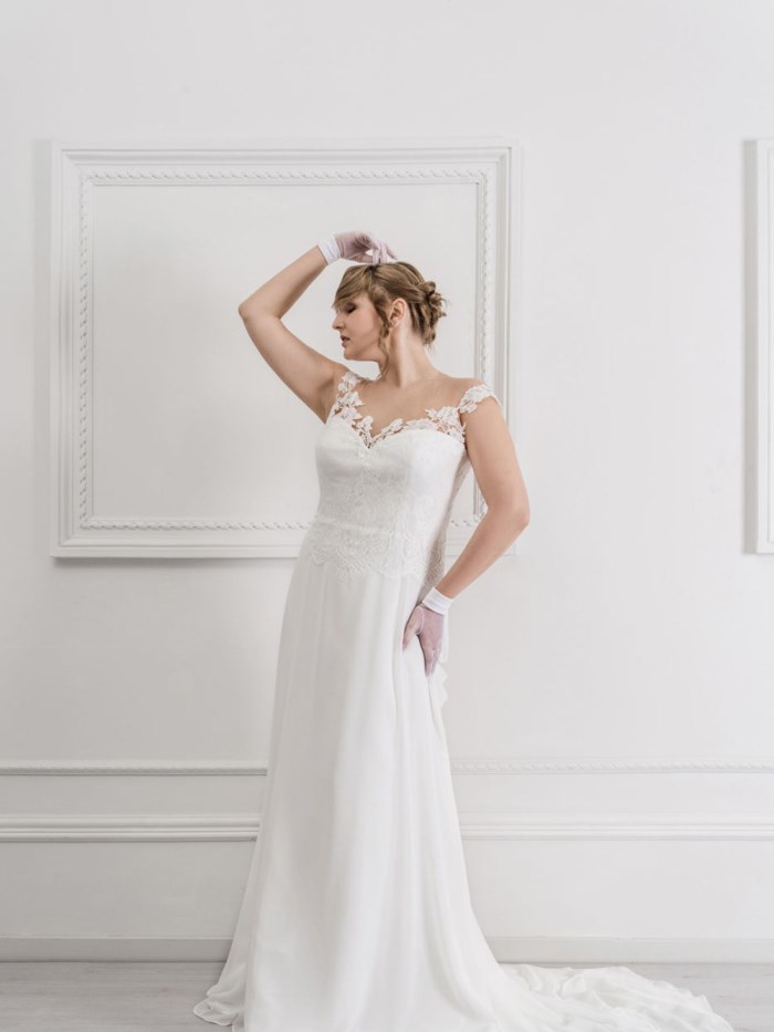 Curvy Wedding Dresses - LX28