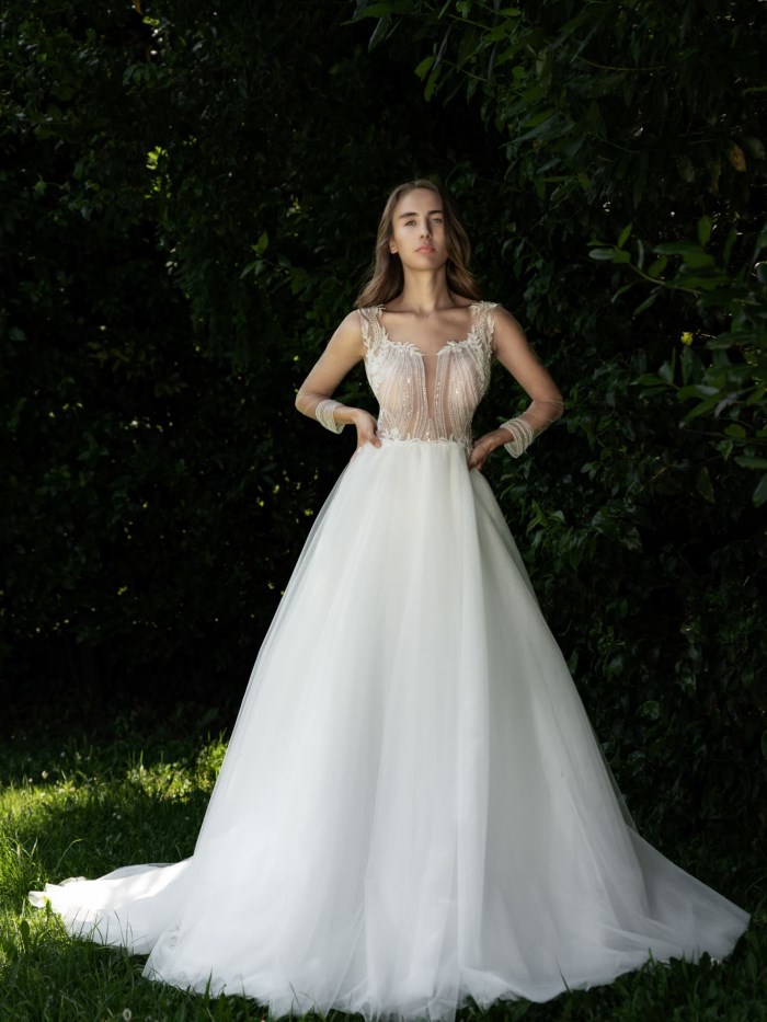 Wedding dresses - S523