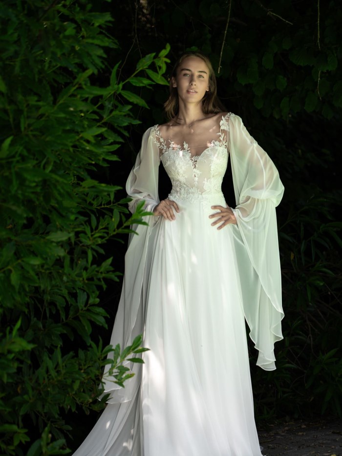Wedding dresses - S532