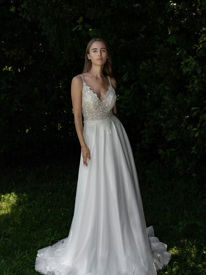 Wedding dresses - S526