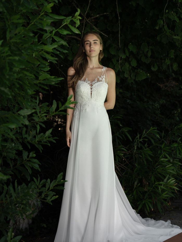 Wedding dresses - S529